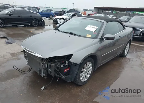 2013 Chrysler 200 Touring из США, поврежденный, VIN 1C3BCBEG9DN659449